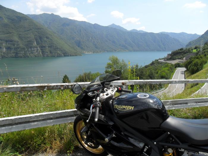 Verso Crocedomini (sopra il lago d'Idro)